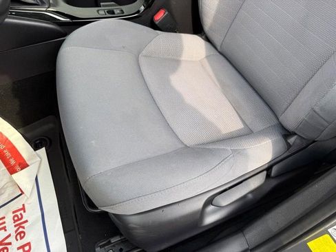 Used 2025 Toyota Corolla SE w/ SE Premium Package AWD/4WD image 17