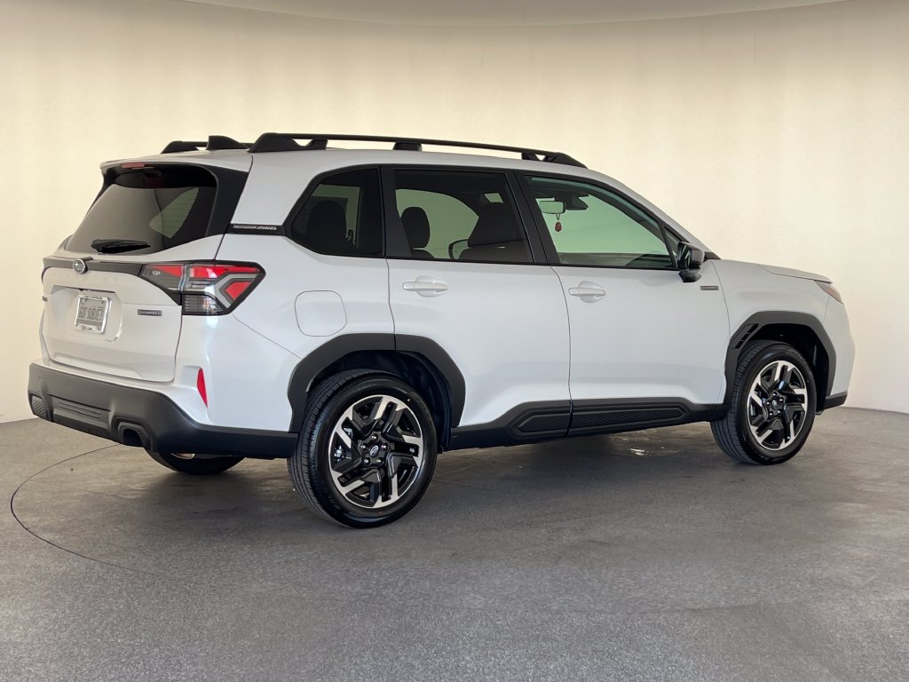 New 2026 Subaru Forester Touring AWD/4WD image 4