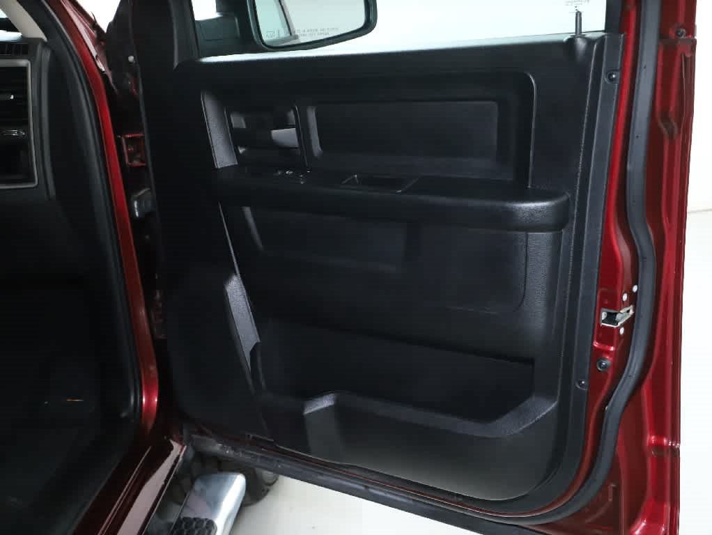 Used 2018 RAM 1500 Express w/ Express Value Package AWD/4WD image 30