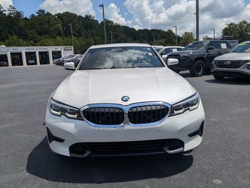 Used 2019 BMW 330i Sedan w/ Convenience Package RWD image 2