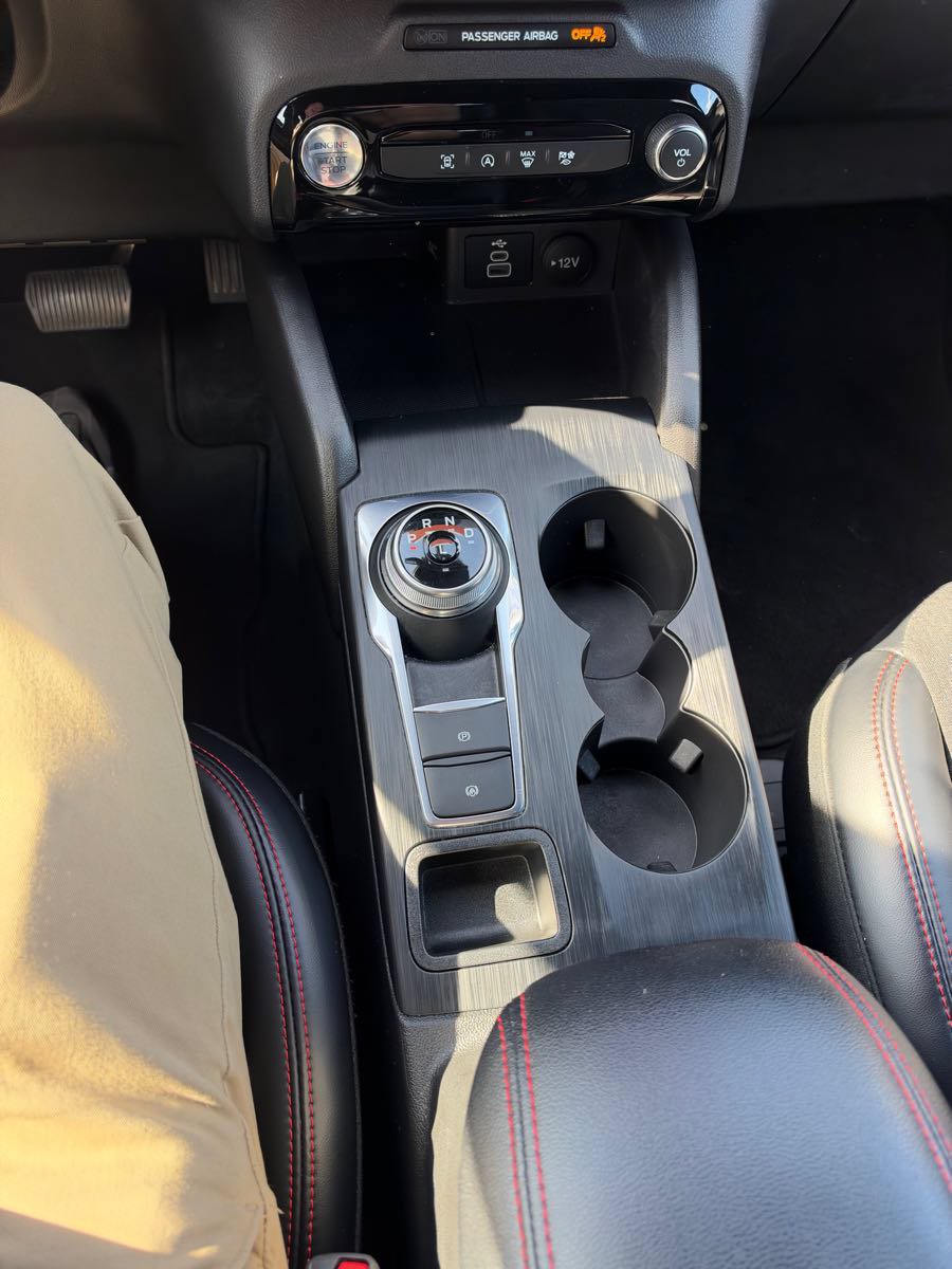 Used 2025 Ford Escape ST-Line w/ Tech Pack #1 AWD/4WD image 22