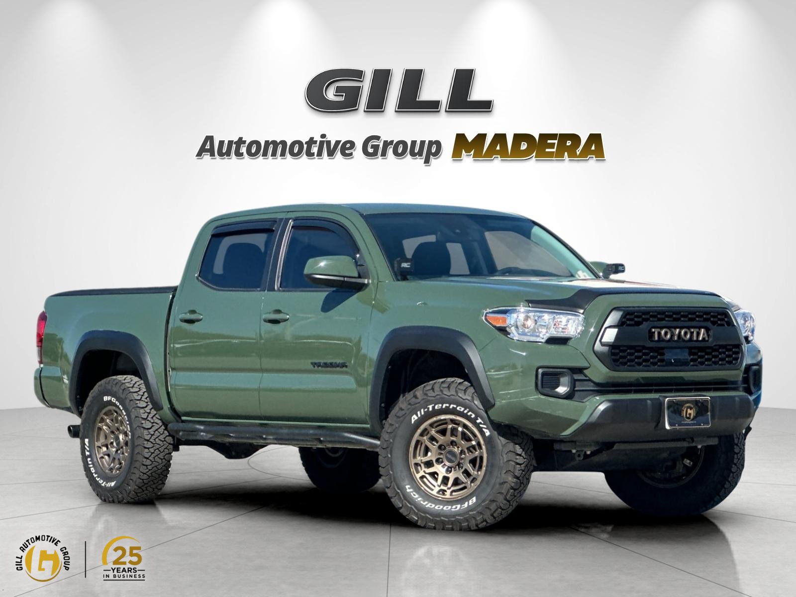Used 2022 Toyota Tacoma SR5 w/ Trail Edition AWD/4WD image 1