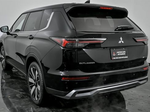 New 2026 Mitsubishi Outlander SE image 7