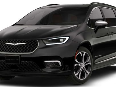 New 2026 Chrysler Pacifica Pinnacle