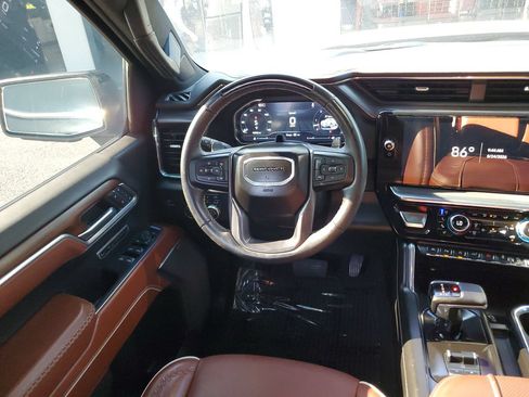 Used 2024 GMC Sierra 1500 Denali Ultimate AWD/4WD image 13