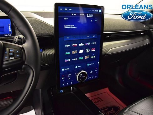 Used 2024 Ford Mustang Mach-E Premium image 22
