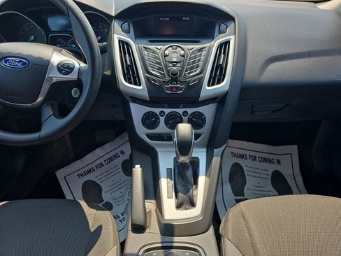 Used 2014 Ford Focus SE w/ SE Winter Package FWD image 10