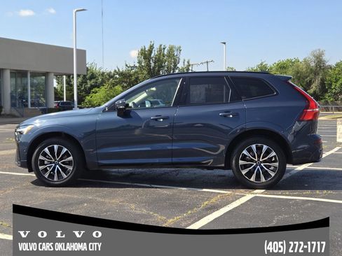 Certified 2025 Volvo XC60 B5 Plus AWD/4WD image 3