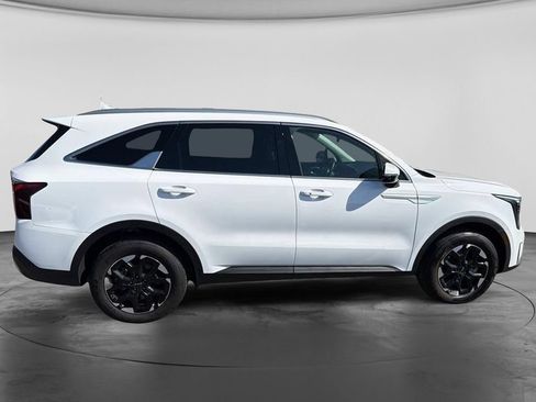 Used 2024 Kia Sorento S AWD/4WD image 12