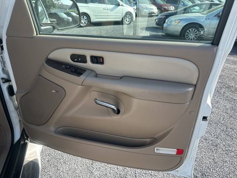 Used 2006 GMC Yukon XL Denali AWD/4WD image 9