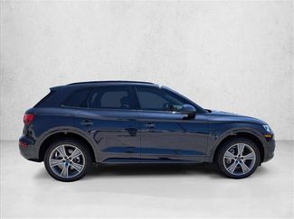 Used 2020 Audi Q5 Prestige w/ Prestige Package AWD/4WD video 4