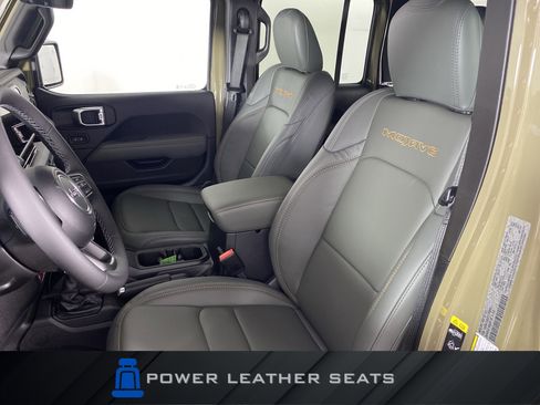 New 2026 Jeep Gladiator Mojave image 14