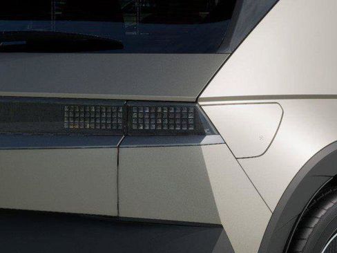 New 2025 Hyundai Ioniq 5 SEL image 10