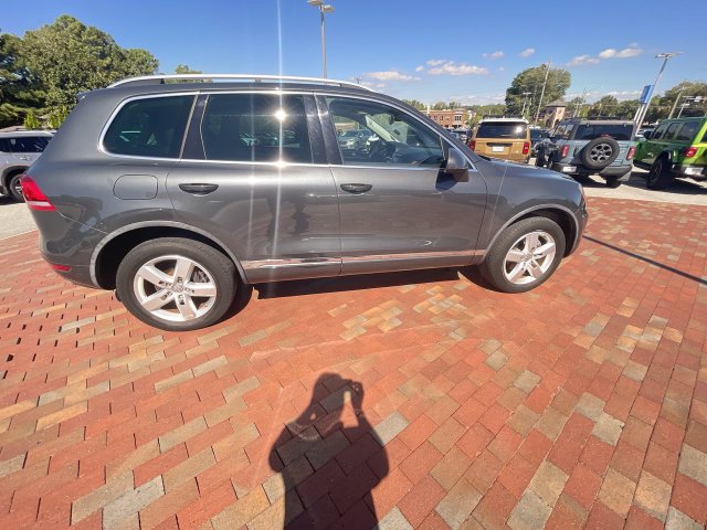 Used 2014 Volkswagen Touareg VR6 AWD/4WD image 37