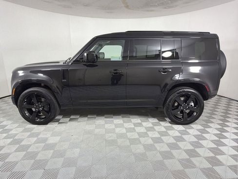 New 2026 Land Rover Defender 110 X-Dynamic SE AWD/4WD image 2