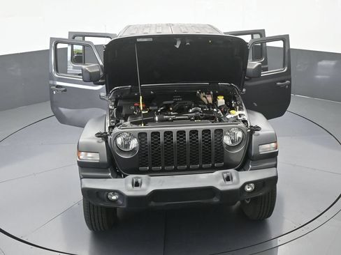 Used 2020 Jeep Gladiator Sport w/ Quick Order Package 24S AWD/4WD image 70