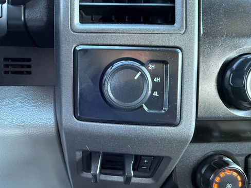 Used 2020 Ford F350 XL w/ Power Equipment Group image 44