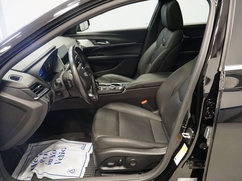 Used 2023 Cadillac CT4 Premium Luxury image 12