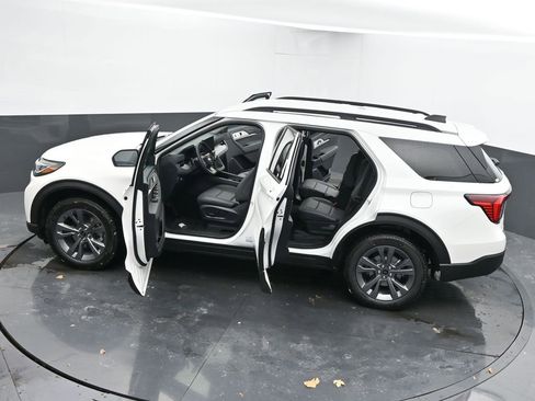 New 2026 Ford Explorer Active w/ Active Comfort Package image 61