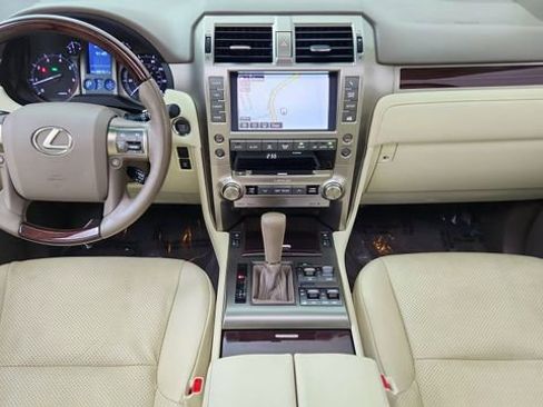 Used 2016 Lexus GX 460 Luxury image 19