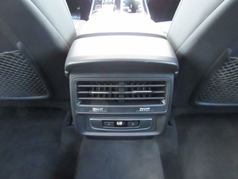 Used 2022 Audi Q7 3.0T Premium w/ Convenience Package image 29