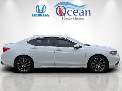 Used 2018 Acura TLX V6 SH-AWD w/ Technology Pkg image 2