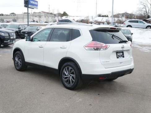 Used 2016 Nissan Rogue SL w/ SL Premium Package image 5