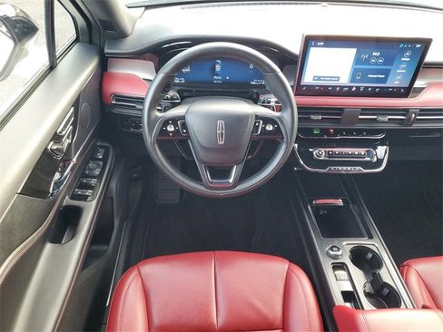 Used 2024 Lincoln Corsair Reserve w/ Rear Removable Package Tray image 15