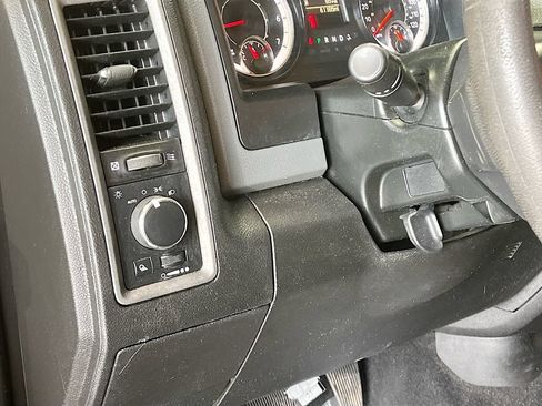 Used 2020 RAM 1500 Tradesman w/ Chrome Plus Package AWD/4WD image 10