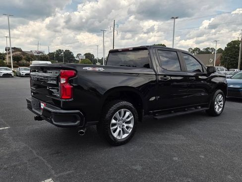Used 2020 Chevrolet Silverado 1500 Custom w/ Custom Value Package AWD/4WD image 12