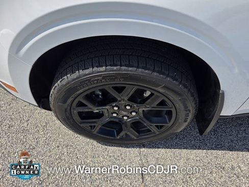 Used 2025 Ford Maverick Lariat w/ Black Appearance Package AWD/4WD image 17