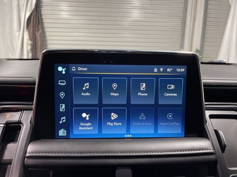 Used 2024 Chevrolet Suburban LT image 36