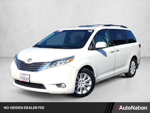 Used 2015 Toyota Sienna Limited FWD image 1