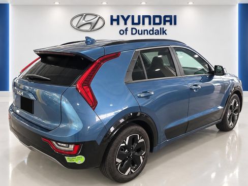 Used 2023 Kia Niro Wave FWD image 4