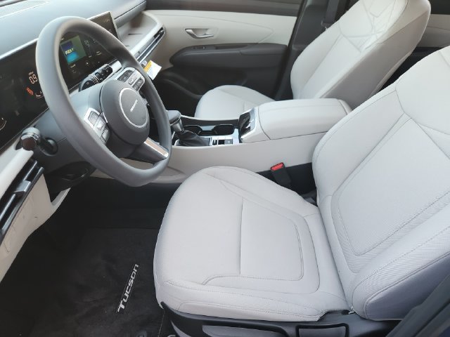 New 2026 Hyundai Tucson SE FWD image 13