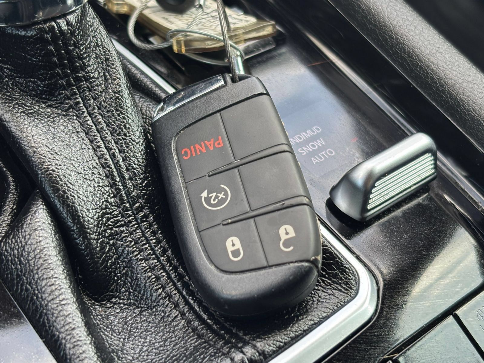 Used 2025 Jeep Compass Limited AWD/4WD image 20