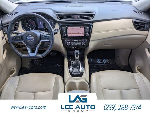 Used 2020 Nissan Rogue SL w/ Premium Package FWD image 13