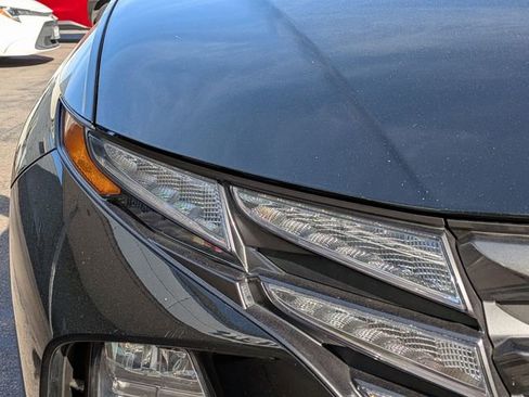 Used 2023 Hyundai Tucson SE image 6