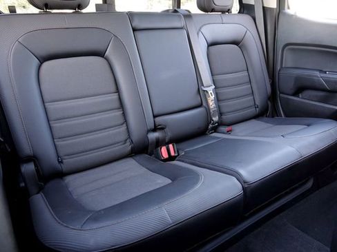 Used 2022 GMC Canyon AT4 image 28