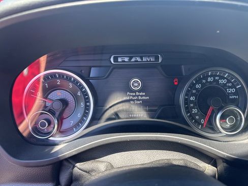 Used 2019 RAM 1500 Big Horn AWD/4WD image 11