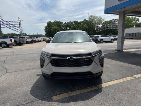 New 2026 Chevrolet Trax RS FWD image 10