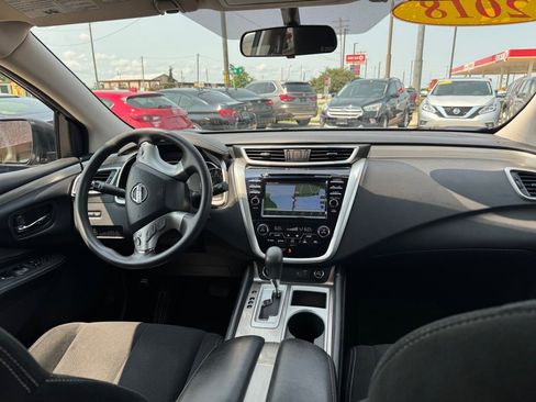 Used 2018 Nissan Murano S image 18