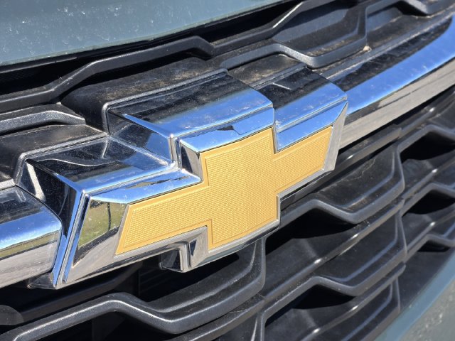 Used 2025 Chevrolet Trax LT FWD image 11