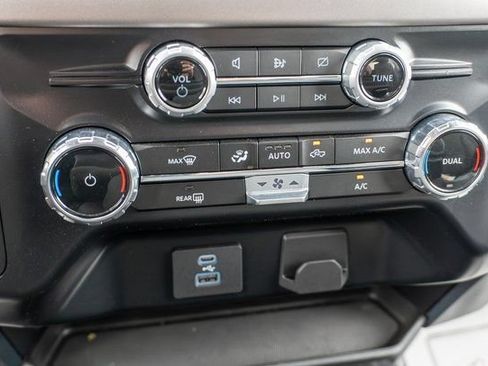 Used 2024 Ford F150 XLT AWD/4WD image 26