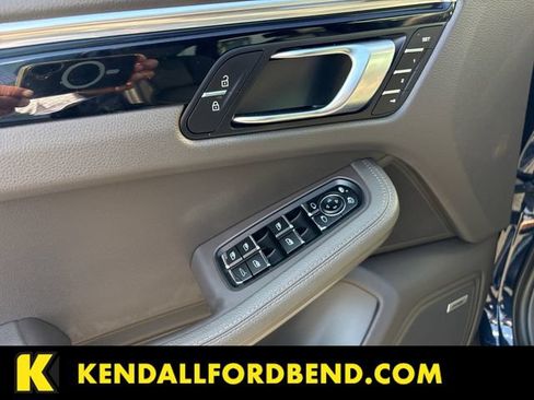 Used 2021 Porsche Macan S AWD/4WD image 10