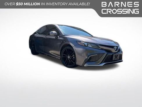 Used 2022 Toyota Camry XSE FWD image 1