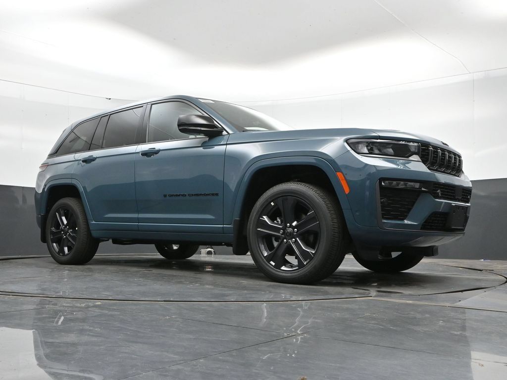 New 2027 Jeep Grand Cherokee Limited AWD/4WD image 46