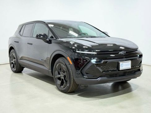 Used 2026 Chevrolet Equinox EV LT w/ Comfort Package FWD image 10