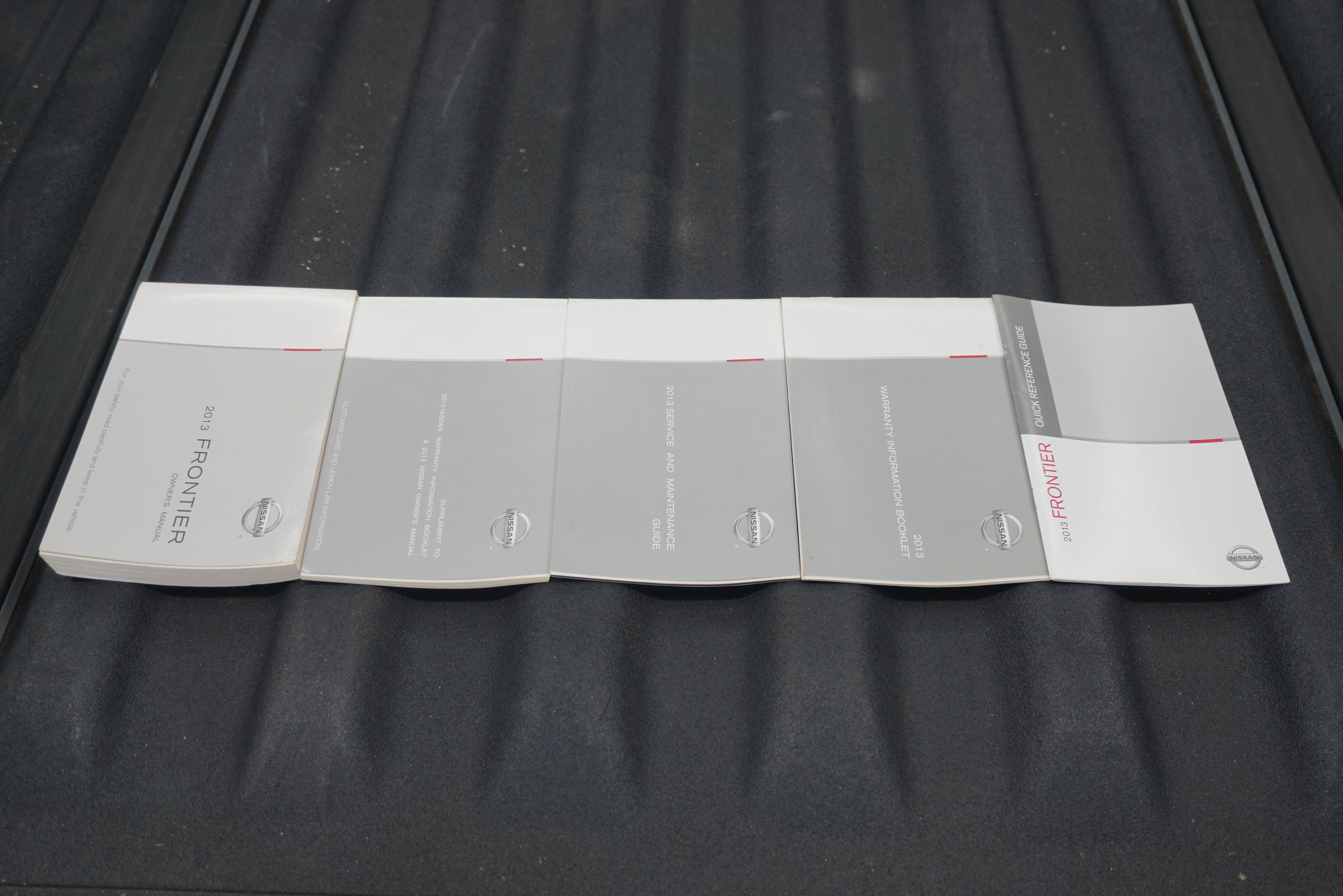 Used 2013 Nissan Frontier SV w/ SV Value Truck Pkg RWD image 27