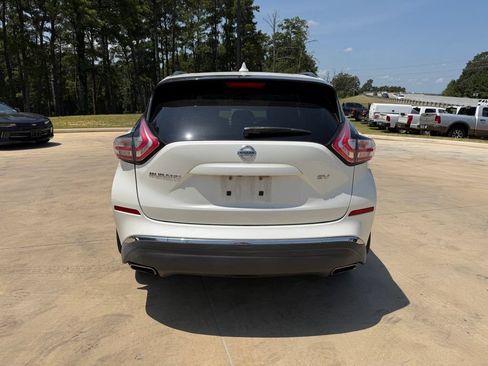 Used 2016 Nissan Murano SV w/ Premium Package FWD image 4